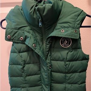 Abercrombie & Fitch Emerald Puffer Vest